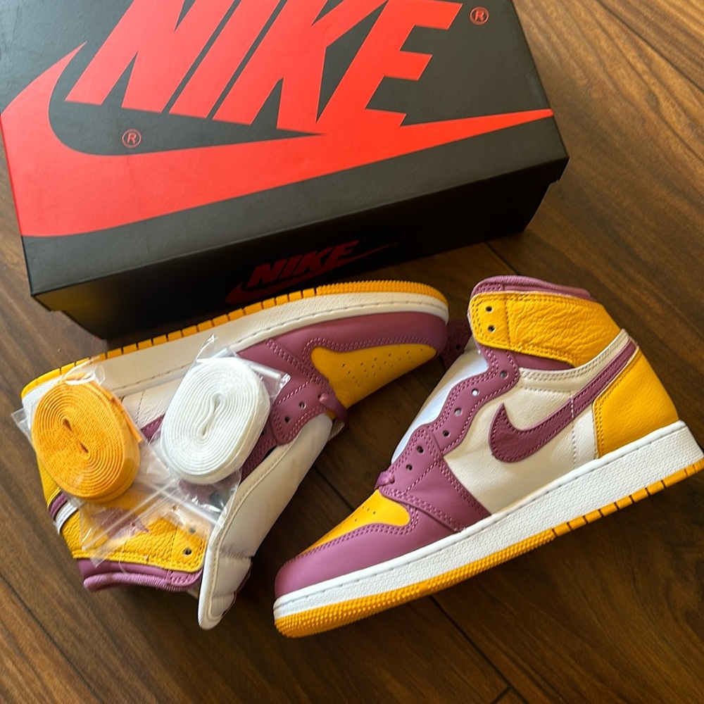 Jordan 1 High Brotherhood 💜💛 brand new, size 6.5Y or Women’s size 8